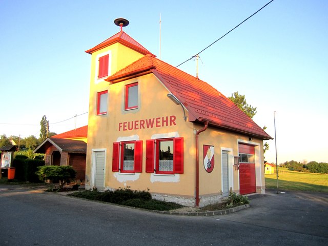 Das Feuerwehrhaus erstrahlt Schritt für Schritt im neuen Glanz.