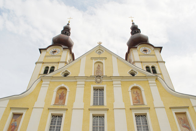 Der Kinder- und Jugendchor der Kathedrale von Toulouse präsentieren in der Basilika Maria Loreto ein Konzert (Foto: Mörth)