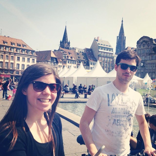 Gruß in die Heimat! Miriam Ziegler und Severin Kiefer halten derzeit ein Trainingslager im franz. Toulon ab.