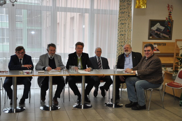 Und wieder dürfen rund 850 Menschen ihren Sonntag freiwillig für die Bundespräsidentenwahl opfern.