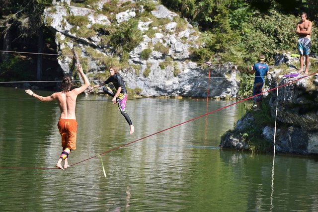 Von 10. bis 14. August findet das Wasserfest am Berglsteinersee statt. Der Event wird heuer Programmpunkte für alle Generationen anbieten. Programm unter: www.wasserfest.info