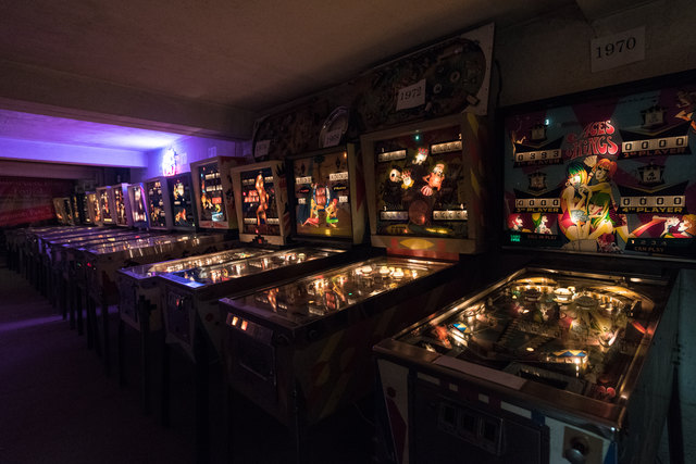 75 Automaten warten im Flipper Museum darauf, ausprobiert zu werden. | Foto: Pinball Museum