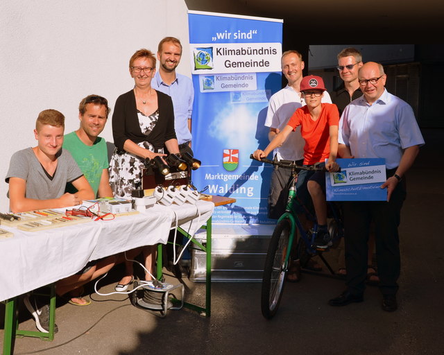 Rene Reitermayr, Ulrich Steininger, Ulrike Schwarz, Klaus Grininger, Johann Zauner, Jonas Reingruber, Mario Reitermayr und Johann Plakolm (v. l.)