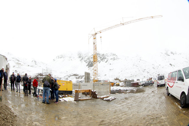 Die Baustelle Hochfügen Waidoffen der Skiliftgesellschaft Hochfügen. Die Bauarbeiten starteten im Juni 2016. Fertigstellung der neuen Bahn im November 2016. | Foto: @Roman-Potycanowicz