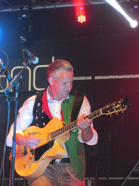 Manfred Maier, mit großer Leidenschaft ein Vollblut Musiker.