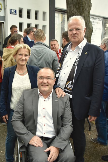 Bgm. Reinhard Resch mit Gattin Erika und Sportstadtrat Albert Kisling