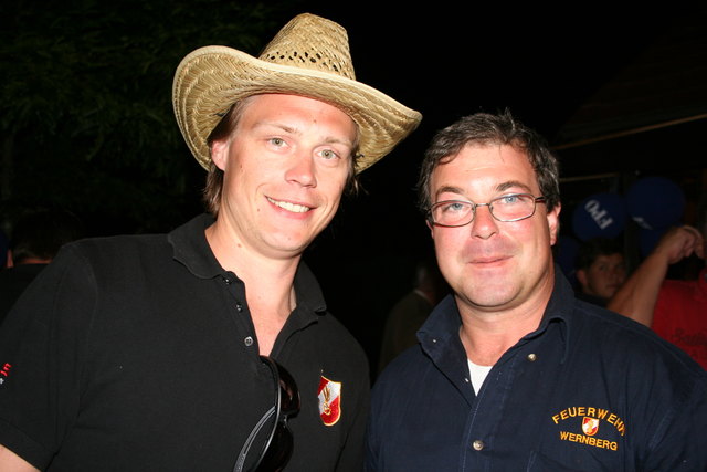 Christopher Marcel und Christian Müllner von der Feuerwehr Wernberg waren auch dabei.