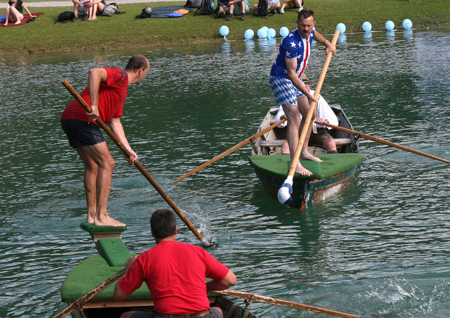 Die Finalisten 2012 "Die Jochgeier" (Achensee) und "mei Ruadara und i" vom Starnberger See.