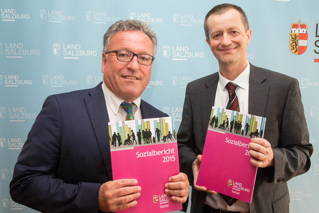 Präsentation des Sozialberichtes 2015: Landesrat Heinrich Schellhorn und Roland Ellmer