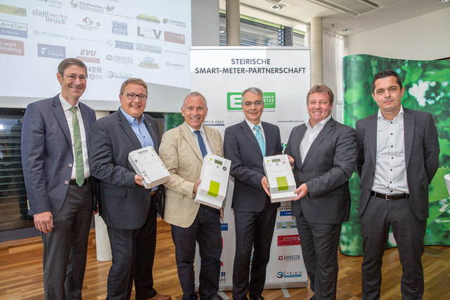 v.l.n.r. Geschäftsführer Erich Rybar (Feistritzwerke Steweag), Vorstandsdirektor Martin Graf (Energie Steiermark), Vorstandssprecher Christian Purrer (Energie Steiermark), Geschäftsführer Boris Papousek (Energie Graz), Vorstandsvorsitzender Manfred Wehr (Stadtwerke Judenburg), Geschäftsführer Martin Brunner (Energy Services)