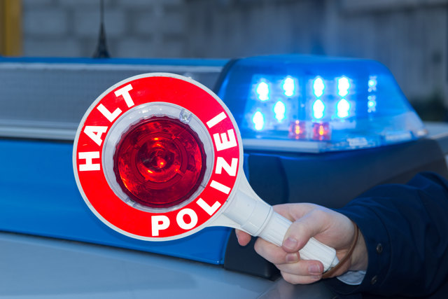 Schärdings Polizei konnte den 24-jährigen Kosovaren schließlich stoppen. | Foto: Picture-Factory - Fotolia