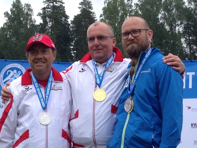 Österreihcischer Triumpf beim Kugelstoßen der Dialysepatienten:  Franz Emeder (Gold), Gerhard Bakun (Bronze)