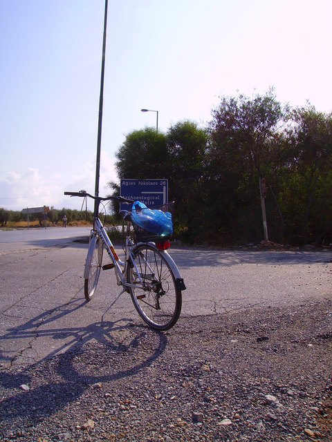 ..Foar i weg mitn Radl und dra mi nimmer um....und dann ..blei i durt. -IRGENDWoANN-