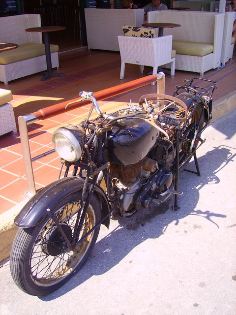 Wien - Kreta - Service Please