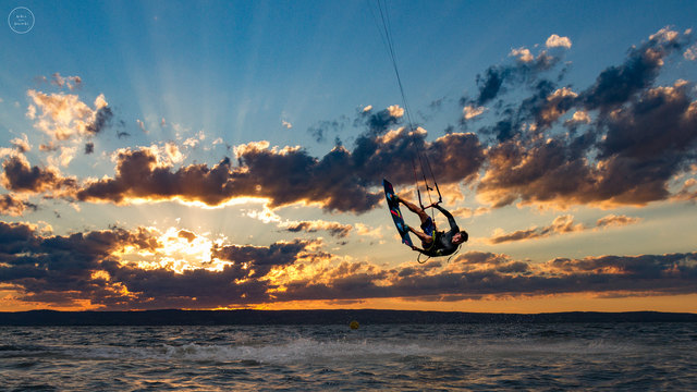 Sunset Kitesurfen am Neusiedlersee