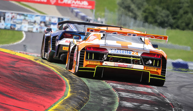 Jules Gounod und Daniel Keilwitz (Corvette C7 GT3) lagen lange vor Florian Stoll und Laurens Vanthoor (Audi R8 LSM)