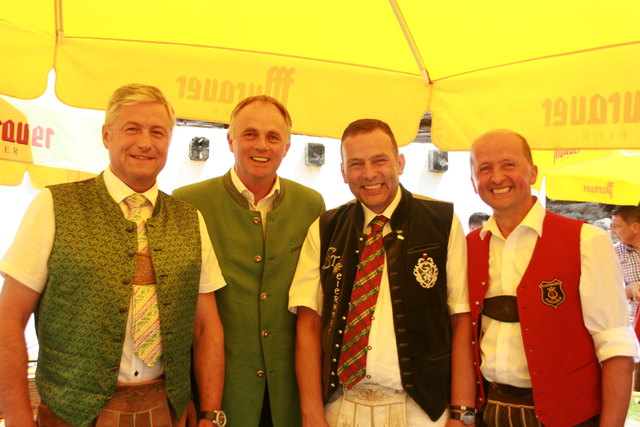 Vbgm Herbert Siebenhofer, WK-Obmann Karl Schmidhofer, TVB Obmann Werner Stiller , Bgm Gerhard Stolz