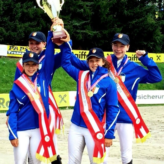 Die Salzburger Vierkampfmannschaft ist als Außenseiter in die Steiermark gereist und als Österreich-Meister zurückgekehrt. | Foto: Rüdiger Rauscher/privat