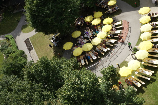 So feiern wir zu Hause