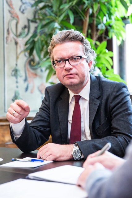 LR Christopher Drexler freut sich über neue Kinder- und Jugend-Reha in der Steiermark.