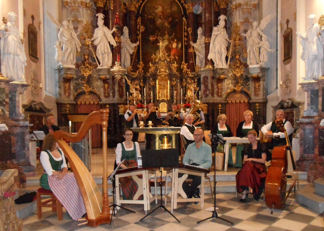 ALLE AUSFÜHRENDEN