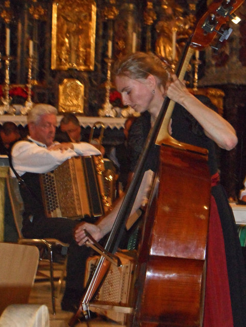 ALEXANDRA LECHNER - MIAFÜNFMUSIG