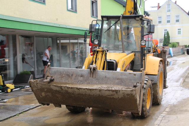 In Schwertberg sind die Schäden nach dem Unwetter am Samstag groß. | Foto: FF Schwertberg