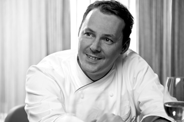 Österreichs Vier-Hauben-Koch Simon Taxacher: Am 9. Oktober 2016 ist er im GROSSARLER HOF im Rahmen der Veranstaltung "Wine & Dine: 4 Hauben - 2 Winzer" zu Gast.