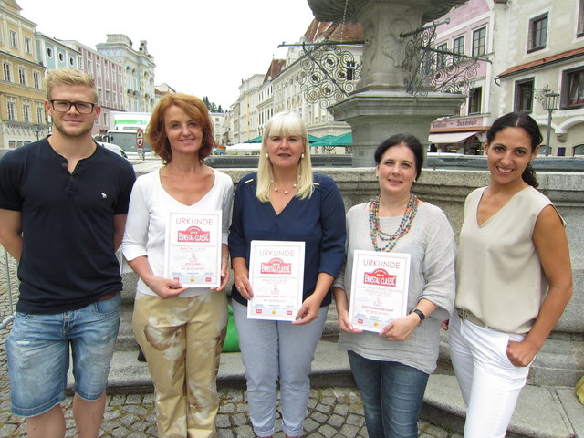 Fabian Bichler, Stadtmarketing, Beate Seckauer, Neuzeughammer – Die Porzellanmanufaktur, Daniela Baumann, Schmollgruber – Uhren und Schmuck, Sonja Strauss, Das Zauberkarussell und Daniela Limberger Leiterin Stadtmarketing Steyr (v. l.). | Foto: BRS