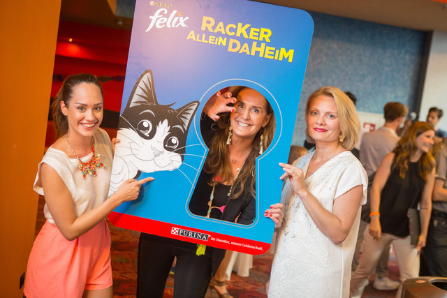 Sasa Schwarzjirg, Maggie Entenfellner und Purina Marketingmanagerin Elena Grishko (v.l.) | Foto: Purina PetCare Austria/ Doron Nadav
