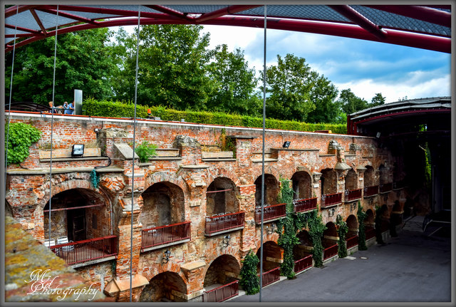 Die Schlossbergbühne Kasematten in der romantischen Kulisse der Schlossbergbefestigung ist Ihr idealer sommerlicher Veranstaltungsort. Das besondere Flair der Freilichtbühne im Herzen der Grazer Altstadt bietet eine wunderschöne Kulisse für Veranstaltungen.