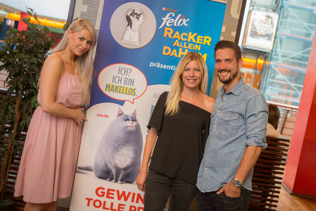 Moderatorin Kathi Steininger, Andi Moravec und seine Begleitung Tanja Ivankovic beim Kinospaß. | Foto: Purina PetCare Austria/ Doron Nadav