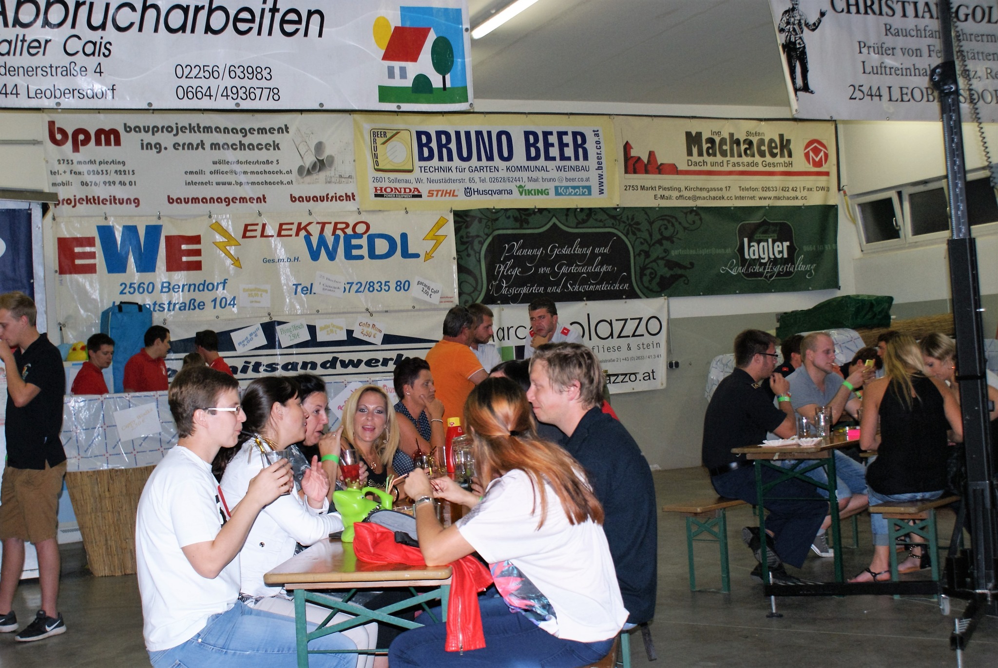 Singlebrsen in markt piesting. Singles frauen in weigelsdorf. Sankt gilgen singletreff ab 50. Singles treffen aus gallneukirchen. Frau sucht mann fr eine nacht Judenau-baumgarten dating berry Endach partnervermittlung