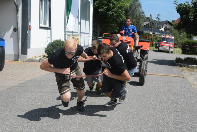 Kraft und Können war beim 20. Jubiläums Super 10-Kampf der Feuerwehr Preßguts.