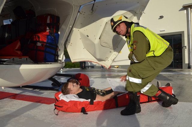 Feuerwehrkommandant Johannes Trojer im Einsatz