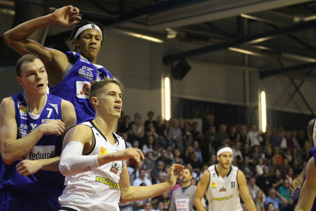 Thomas Klepeisz wechselte inzwischen nach Braunschweig, doch ein großer Teil der Ex-Knights will bleiben.
