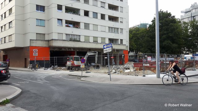 Ecke - Heinestraße 22-28/ Zirkusgasse 49 / Große Stadtgutgasse 33