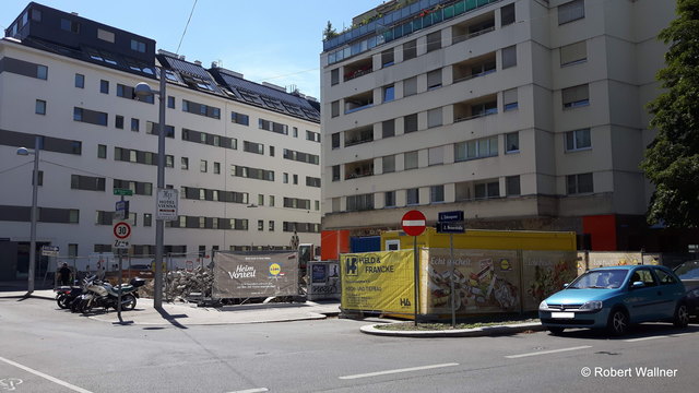 Ecke - Heinestraße 22-28/ Zirkusgasse 49 / Große Stadtgutgasse 33 - Lidl Werbung ist schon da!