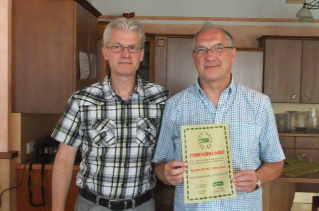 Vizepräsident Helmut Jäger mit Helmut Roucka Atus Traismauer