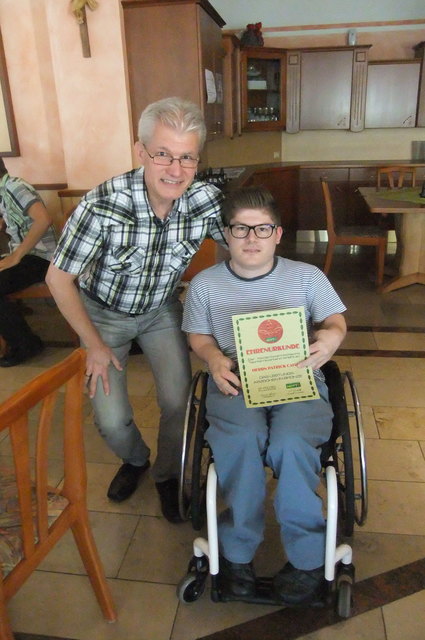 Helmut Jäger mit Caha Patrick Atus Traismauer
