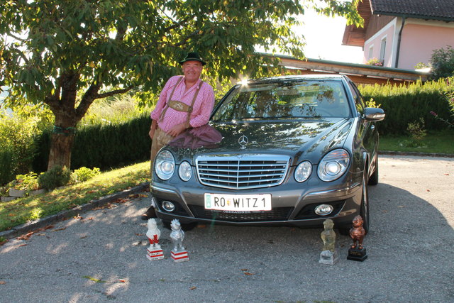 Hinter "RO-WITZ1" verbirgt sich Franz Greul, der seit 1993 mit dem Taferl unterwegs ist.