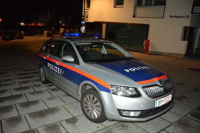 Nächtlicher Alarm für die Kufsteiner Polizei – in ein Juweliergeschäft wurde eingebrochen. | Foto: ZOOM.Tirol