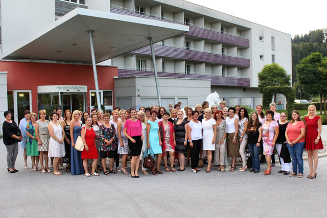 Lachyoga in der Therme NOVA kam bei den Frauen der Wirtschaft und den Bäuerinnen sehr gut an. | Foto: Cescutti