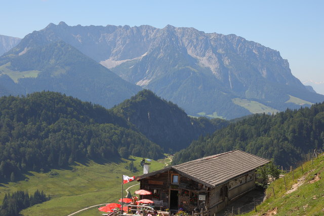 Naringalm 1.100m mit zahmen Kaiser