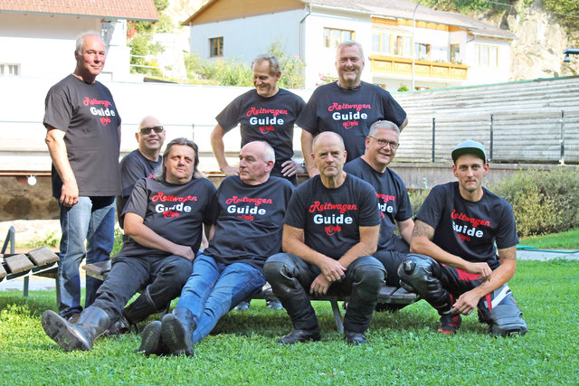 Die Reitwagen-Guides, hauptsächlich Mitglieder des Motorradclubs Jacobus Perg, nehmen die Gäste auf Ausfahrten durch das Mühlviertel mit. | Foto: BezirksRundschau/Ulrike Plank
