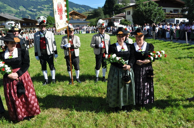 Ein Tal trägt Tracht und bekennt sich zur Heimat und Tradition ...