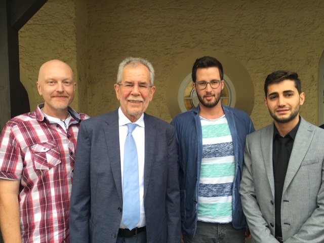 Dietmar Böhmer und Christian Veit begrüßten BP-Kandidaten Alexander van der Bellen in Voitsberg.