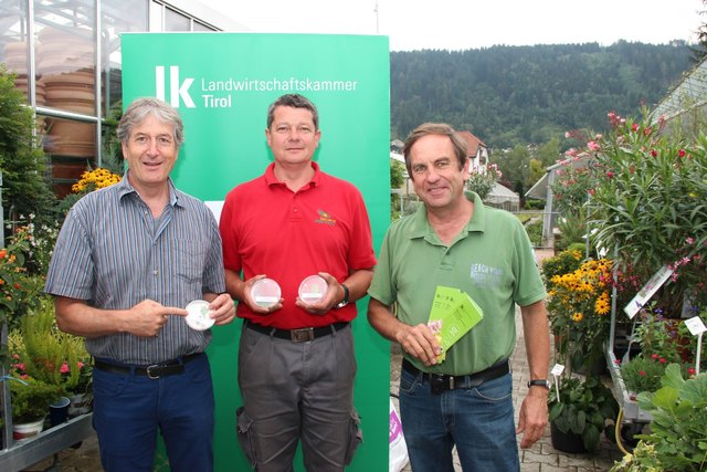 LK-Gemüsebaureferent Alfred Unmann, Geschäftsführer Christian Jägerbauer und Obmann der Tiroler Gärtner Peter Pfeifer | Foto: LK Tirol
