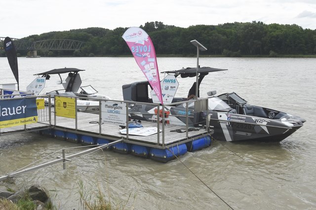 Die zugkräftigen Motorboote