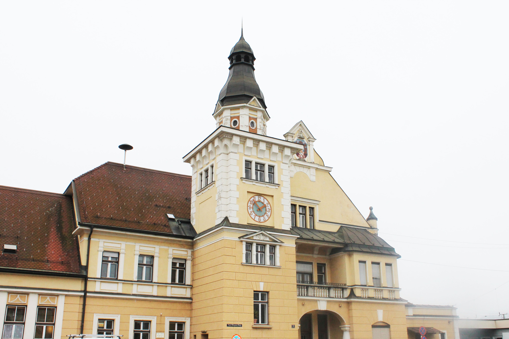 St. Veit ist mit der Bahn gut erreichbar St. Veit